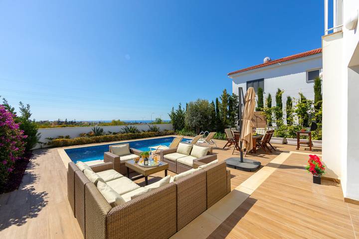 Villa for 6 people, with Balcony and Garden in Ayia Napa