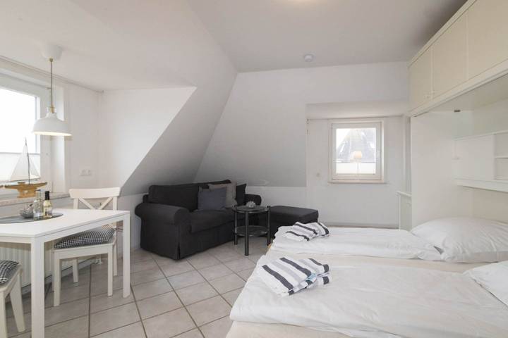 Ganze Wohnung, Gemütliche kleine Ferienwohnung, die ideal für 1 bis 2 Personen geeignet ist. in Strand Hörnum, Hörnum