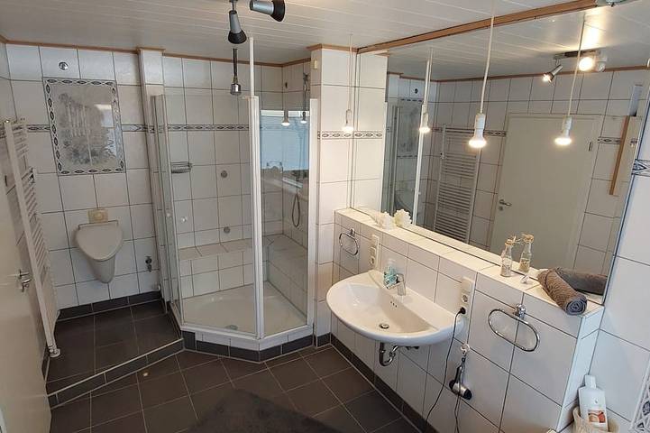 Ganze Wohnung, Ferienwohnung in Höxter Weserbergland an der Weser. Geeignet für 4 P. mit 82m² in Höxter, Kreis Höxter