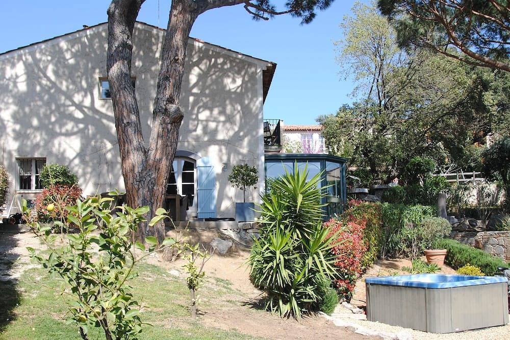 Charmantes Dorfhaus Dorf Gassin Golf von St. Tropez in Gassin, Mittelmeerküste (Frankreich)