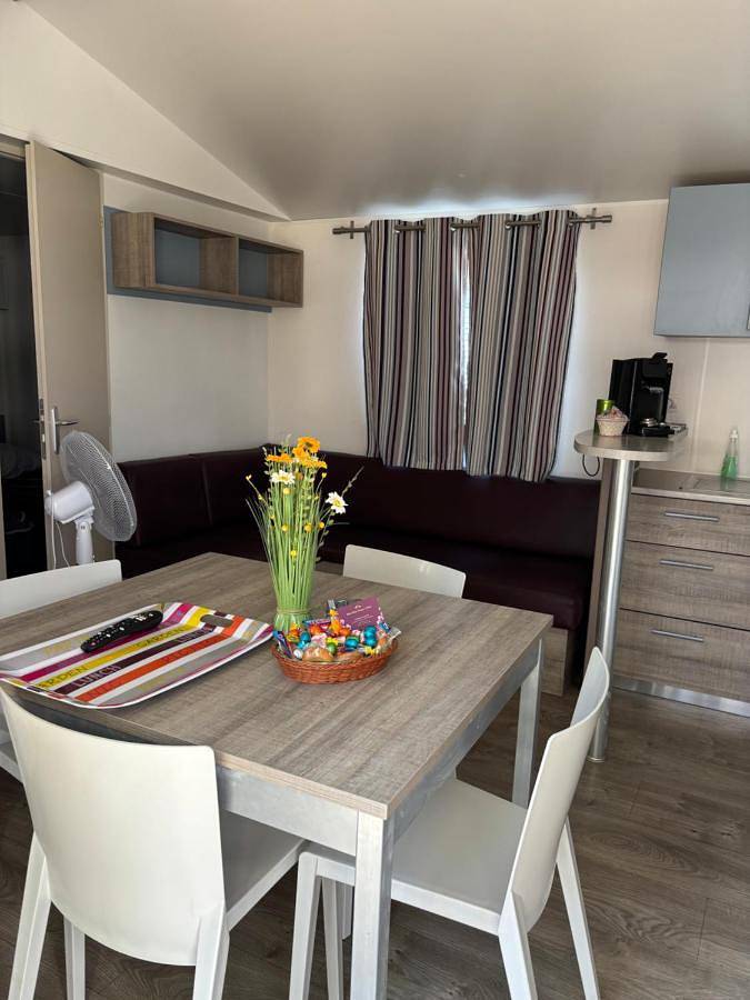 Location de vacances pour 6 personnes, avec terrasse et vue ainsi que jardin et piscine à Boofzheim - 4