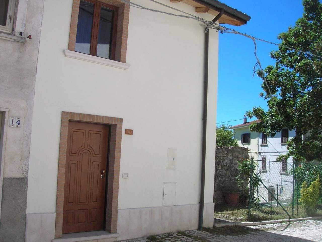 In Roccacinquemiglia mit Grill in Castel di Sangro, Alto Sangro