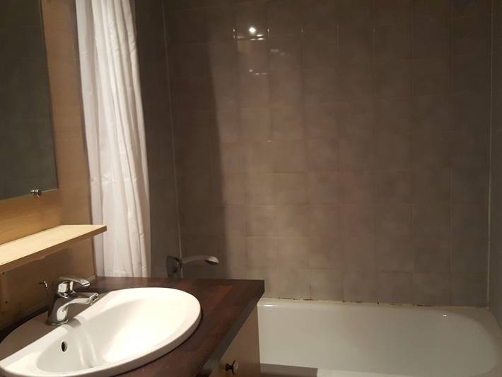 Ganzes Studio, Gemütliches Studio mit Balkon und Parkplatz in Brides-les-Bains in Brides-les-Bains, Vanoise-Massiv