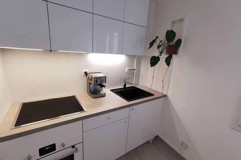 Appartement entier, 3min Rer - Hypter Center St Germain En Laye - Wei&Pei Apartment in Saint-Germain-en-Laye, Yvelines
