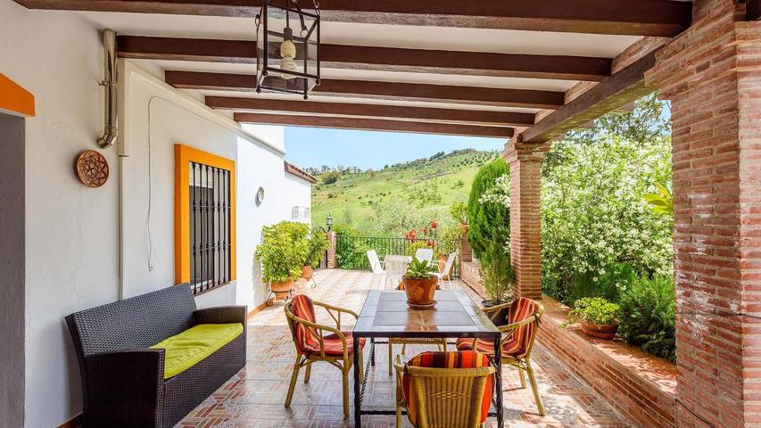 Chalet para 4 personas, con piscina y balcón/terraza, Se admiten mascotas en Sierra de las Nieves - 4