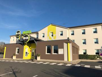 Hôtel pour 2 personnes, avec terrasse, animaux acceptés à Ussac