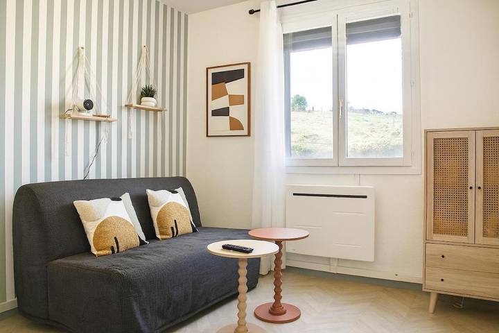 Gîte pour 2 personnes à Saint-Genis-Laval - 2