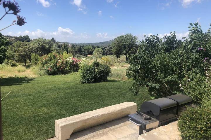 Mas 5* with stones, heart of the Alpilles - Superb view - Pool and Jacuzzi in Les Baux-de-Provence, Region de Arles