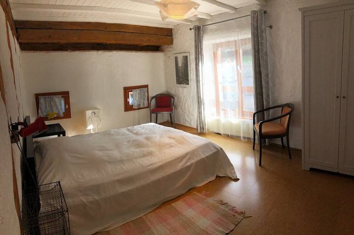 Ganze Wohnung, Große Ferienwohnung, wo sich nicht nur Schwalben (Hirundos) zu Hause fühlen in Rekingen, Aargau-Basel