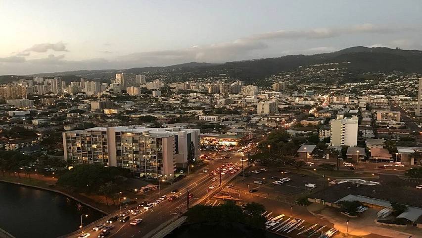 Gîte pour 2 personnes, avec piscine ainsi que sauna et jacuzzi à Honolulu - 3