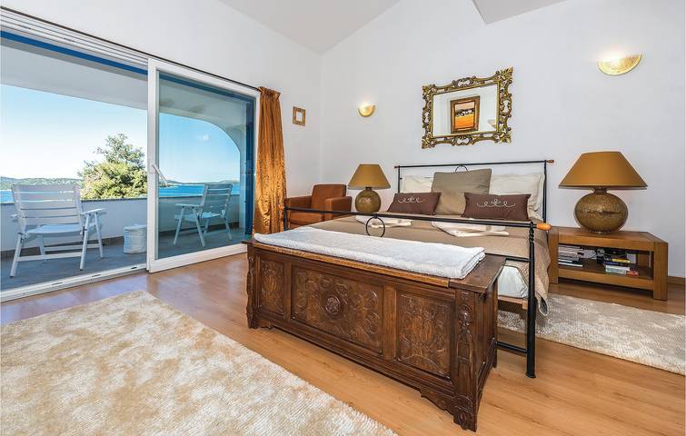 Oase am Meer: Modernes Apartment mit Terrasse, WLAN und Parkplatz in Žaborić, Šibenik-Knin