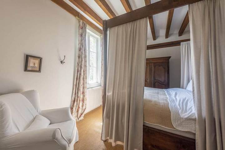 Location de vacances pour 6 personnes, avec jardin à Poil (Nièvre) - 2