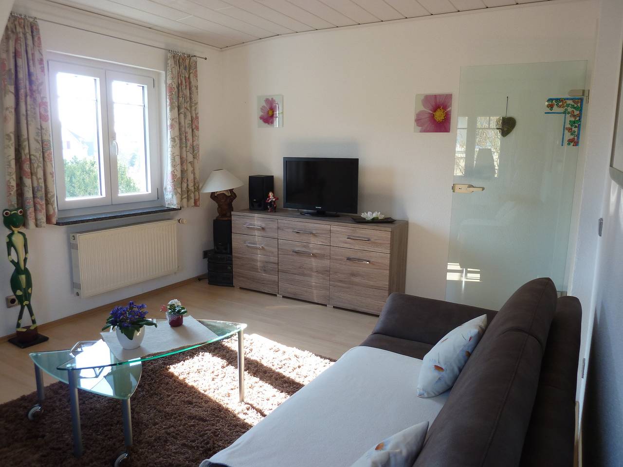 Ganze Ferienwohnung, Ferienwohnungen Jutta Zweigle - 2-Zimmer-Fewo, 1. Et, 55 m² in Radolfzell, Radolfzell am Bodensee