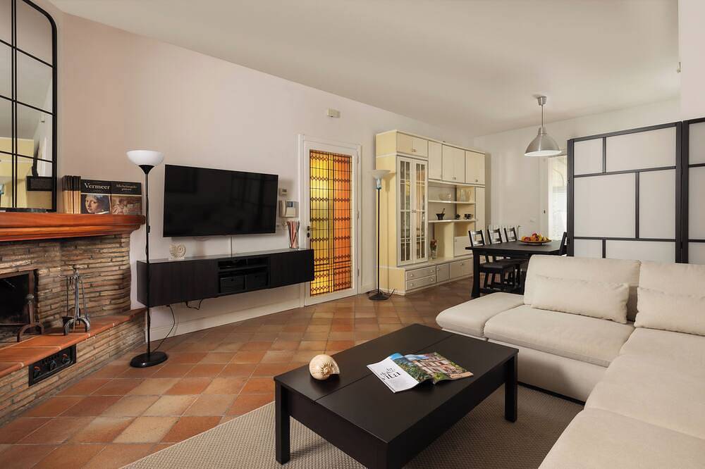 The Garden's Home, cozy garden house sea-center x families with pets. in Rimini, Rimini Provinz