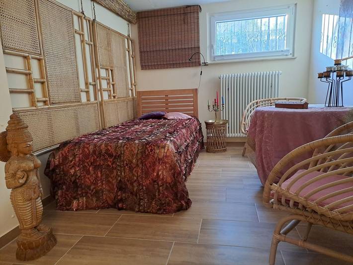 Paradiesgarten am Saaleufer - Einzelzimmer, Etagendusche oder -bad, gartenseitig in Bad Kissingen, Rhön-Bayern