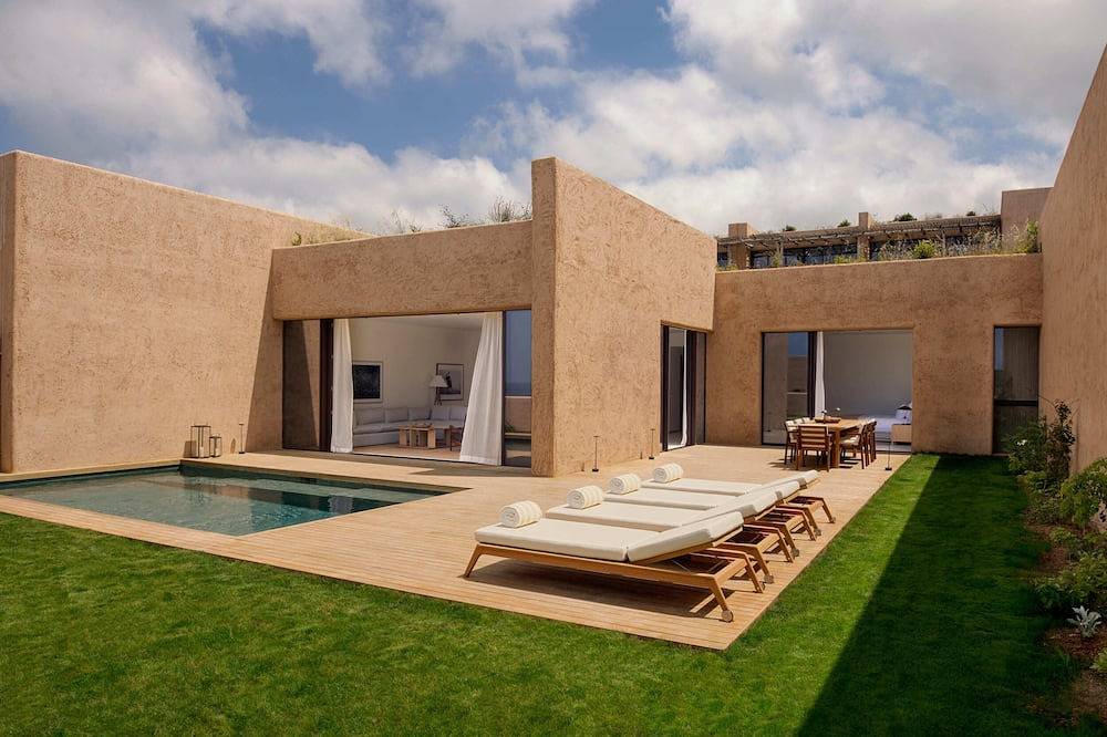 Three Bedroom Residence With Private Pool and Resort Access in Ibiza Stadt, Ibiza Süden