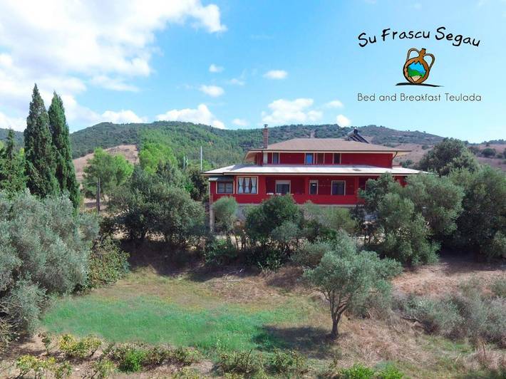 B&b per 3 persone, con Balcone e Terrazza nonché Giardino e Panorama a Teulada