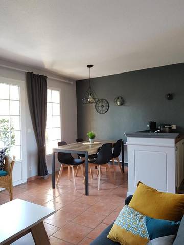 Gîte pour 5 personnes, avec terrasse et piscine, animaux acceptés dans Golf De Moliets Moliets Et Maa