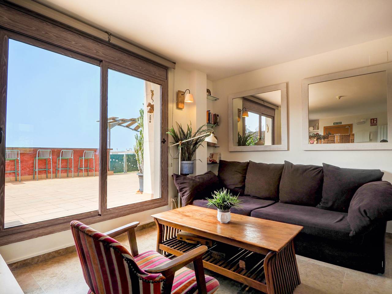 Geheel appartement, Vakantieappartement voor 3 personen met terras in Sitges, Garraf