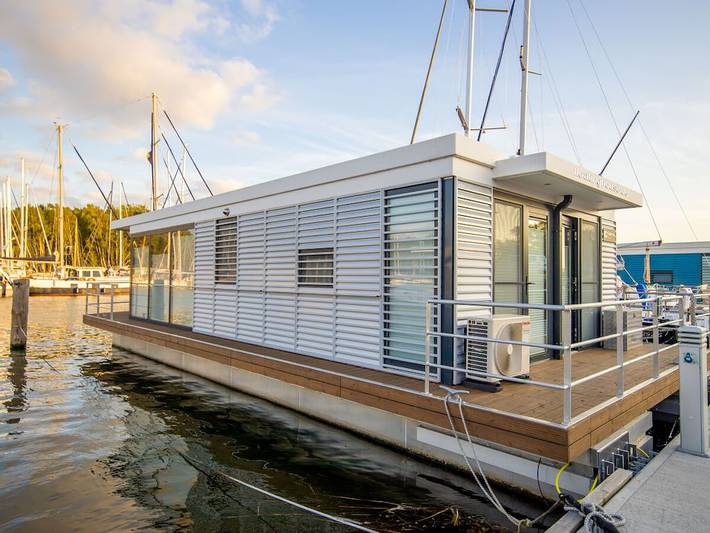 Hausboot für 4 Personen, mit Balkon und Garten am Greifswalder Bodden - 3