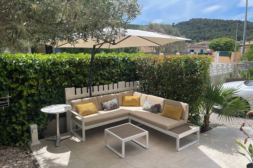Luxury villa in Armissan, Côte d'Améthyste