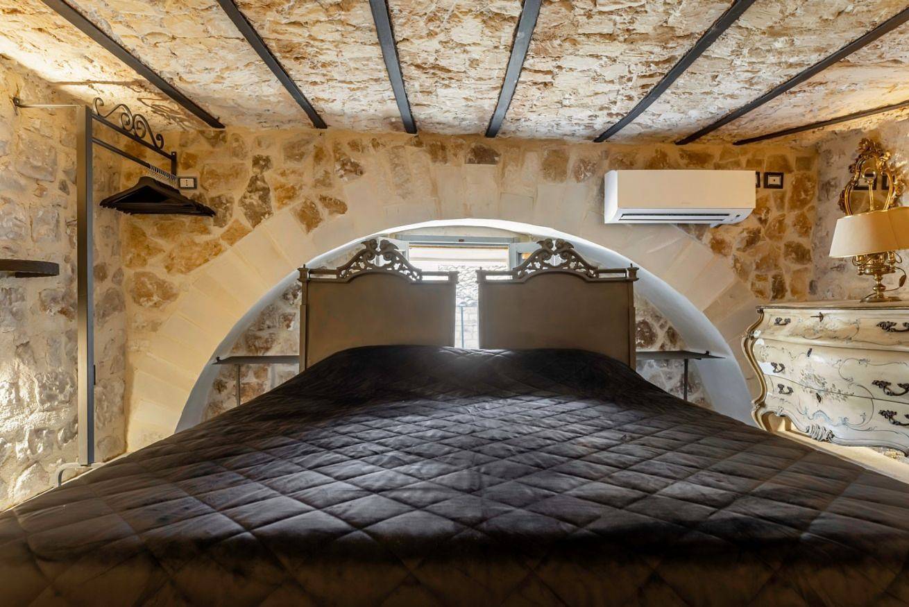 Apartamento entero, Guesthost - Rifugio delle Grotte - Modica Castle in Modica (town), Módica