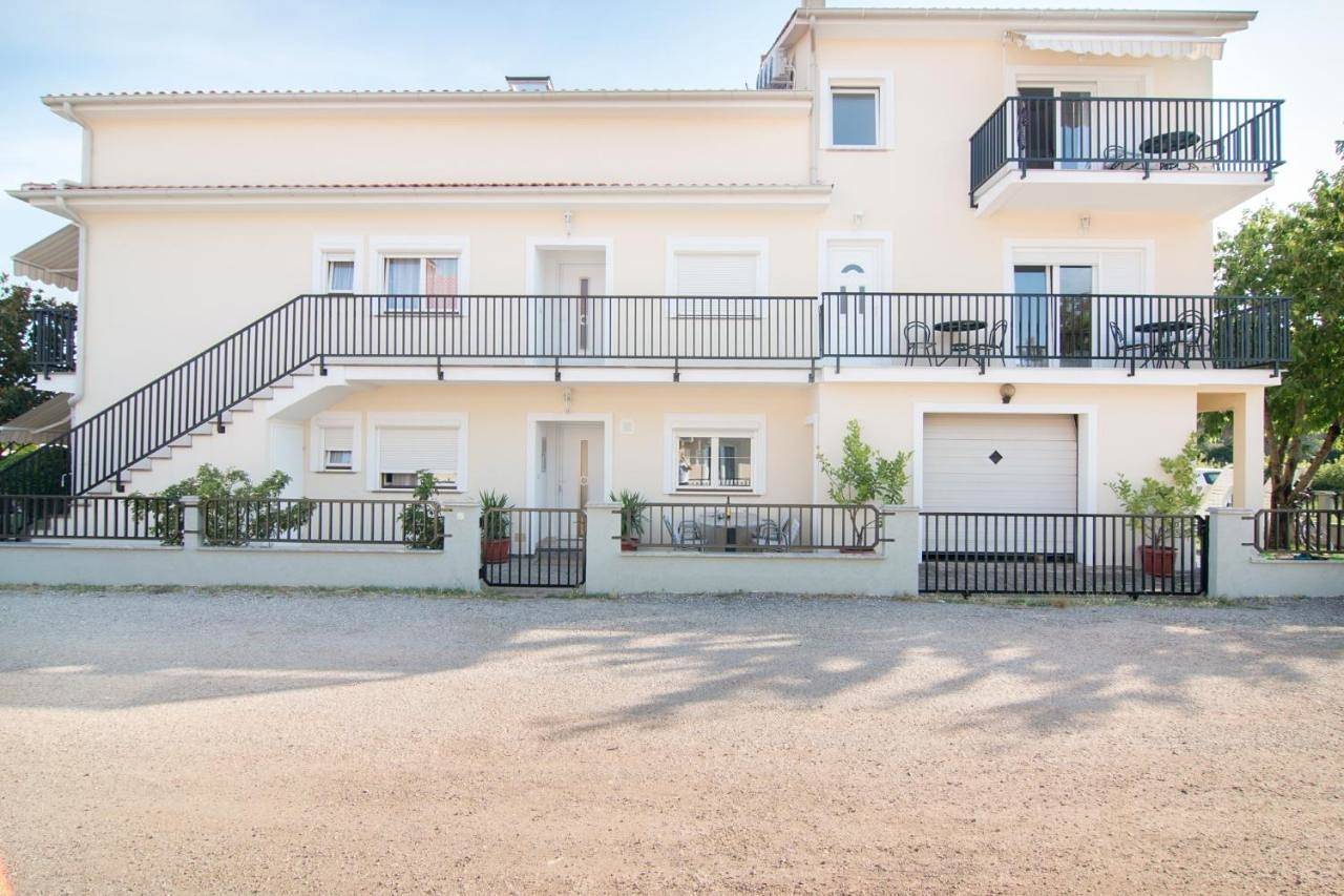 Apartments and Rooms Michaela in Valbandon, Côte Sud d'Istrie