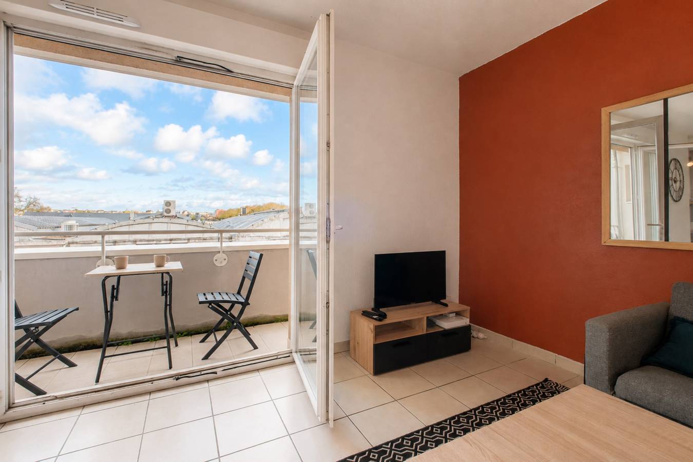 Appartement entier, La Grange - Proche Centre & Parking in Laval, Mayenne