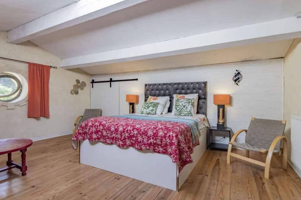 Preciosa casa de vacaciones privada con piscina privada, Wifi, Tv, mascotas permitida y aparcamiento in Le Barroux, Parque natural regional del Mont Ventoux