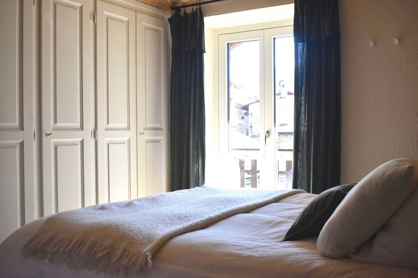 Appartement entier, Appartement avec vue sur les montagnes, garage, balcon, Wi-Fi - Courmayeur in Dolonne, Courmayeur