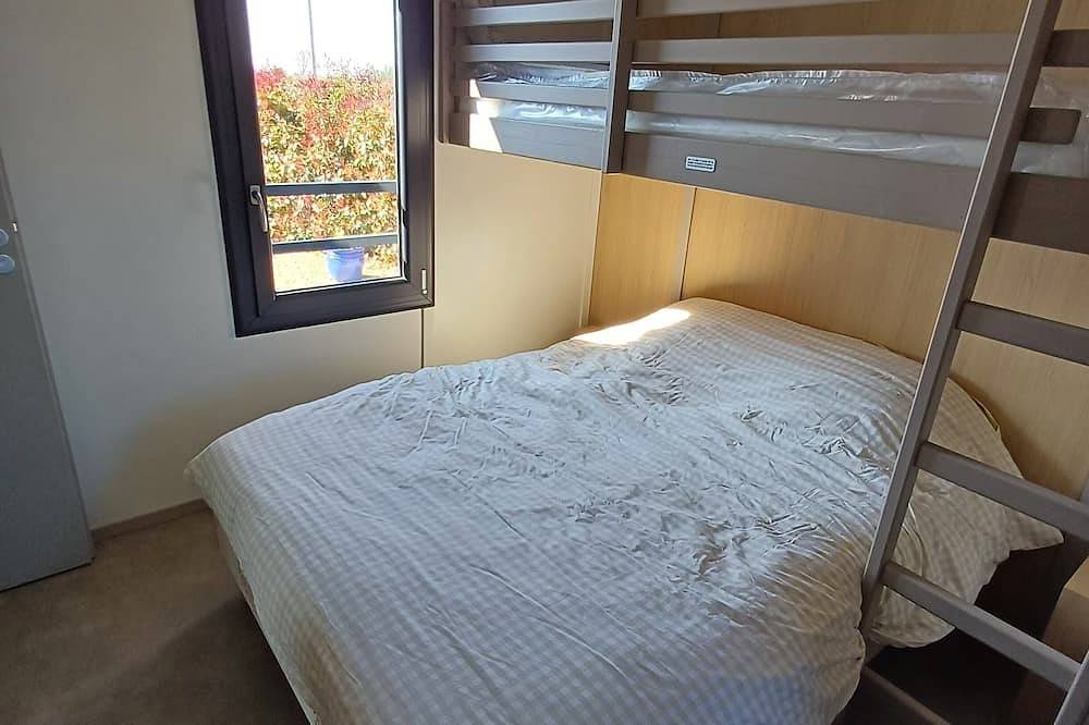 Warm, peaceful cottage in the heart of vineyards near the sea in Herault in Pomérols, Côte d'Améthyste