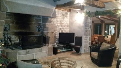 Gîte pour 12 Personnes dans Lanvénégen, Morbihan, Photo 4