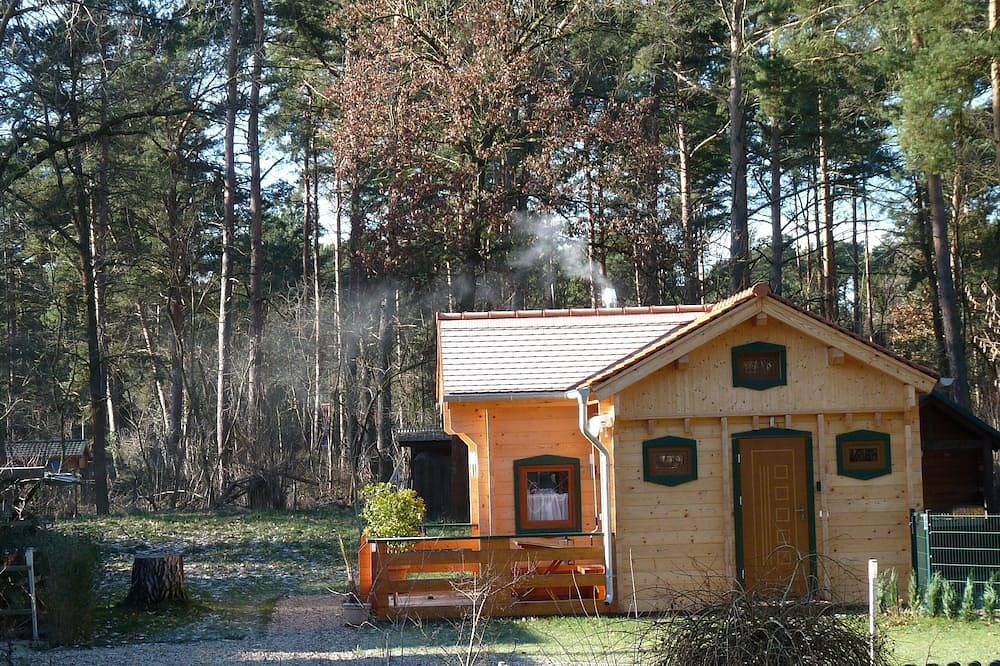 Romantisches Blockhaus in der Waldgemeinde Borkheide, nahe Berlin in Borkheide, Mittelmark