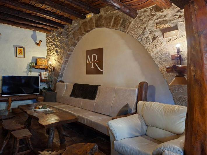 Casa rural para 12 personas, con Jacuzzi y Terraza además de Piscina y Vistas en Baix Maestrat - 2