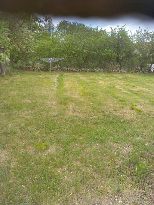 Location de vacances pour 12 personnes, avec jardin et terrasse, animaux acceptés à La Chaze-de-Peyre - 3