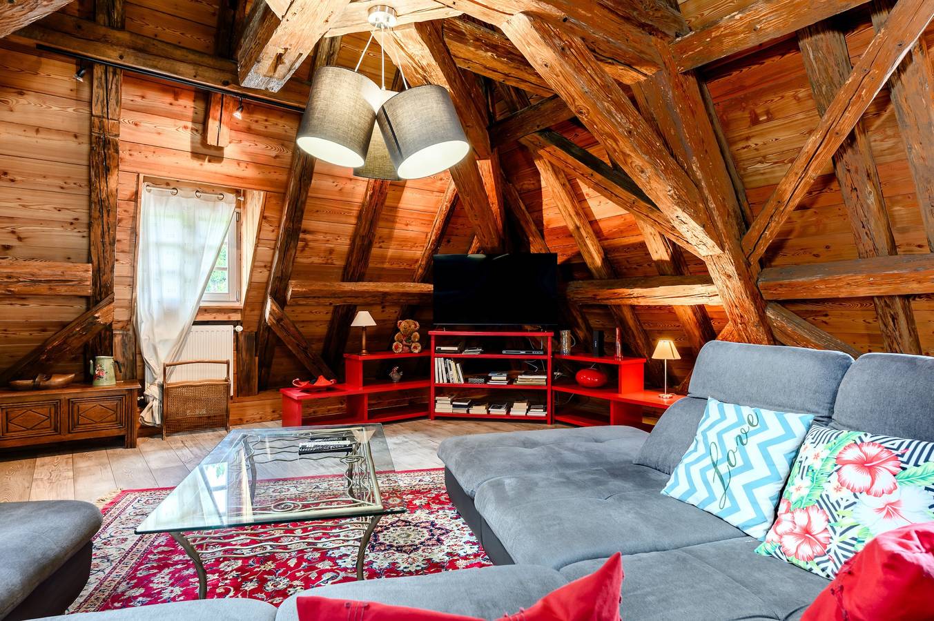 Gite de la Porte des Pucelles – Geräumiges Ferienhaus in Ribeauvillé für bis zu 10 Gäste in Rappoltsweiler, Regionaler Naturpark Belchen der Vogesen