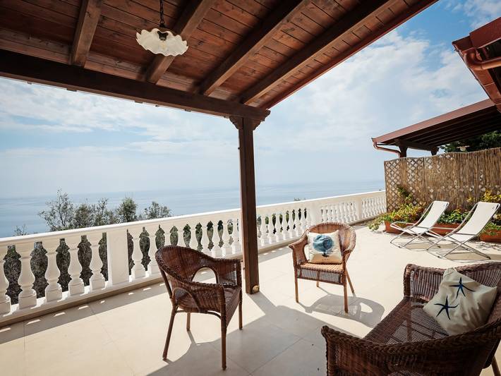 Appartamento per 4 persone, con terrazza e giardino a Andrano