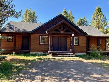 Log Cabin for 2 Guests in Island Park, Idaho, Picture 2