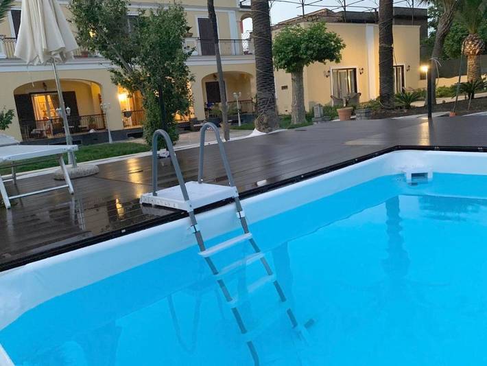 Gîte pour 2 personnes, avec piscine ainsi que vue et balcon à Castellammare di Stabia - 2