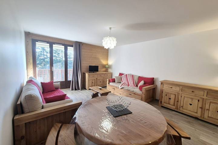 Gîte pour 4 personnes, avec terrasse, adapté aux familles dans Le Revard - 4