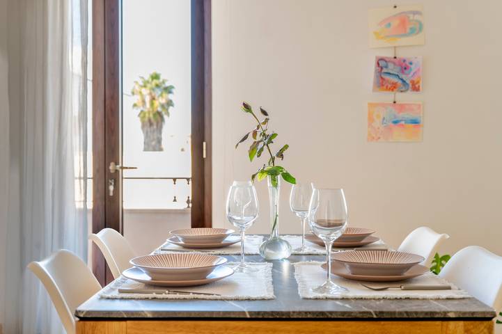 Entire apartment, Apartment 'Casa Vacanza La Civetta' with Private Terrace, Balcony and Air Conditioning in Castri di Lecce, Lecce Province
