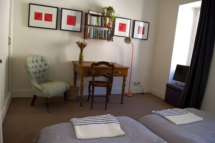 Location de vacances pour 5 personnes, avec jardin à Change - 4