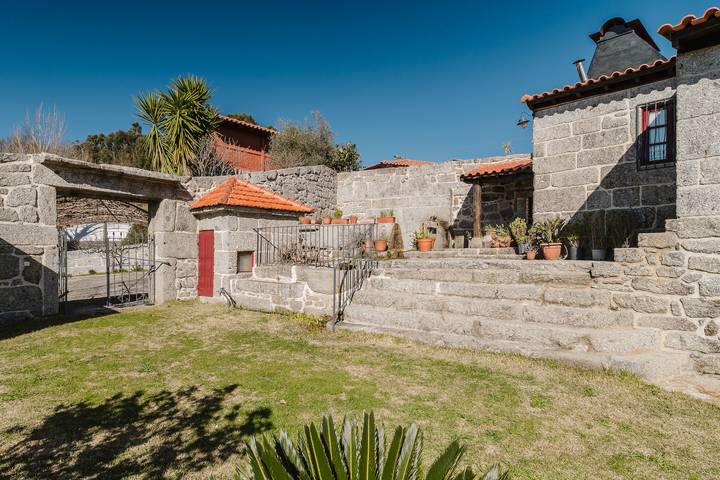 Casa rural para 6 personas, con balcón y jardín en Distrito de Braga - 3