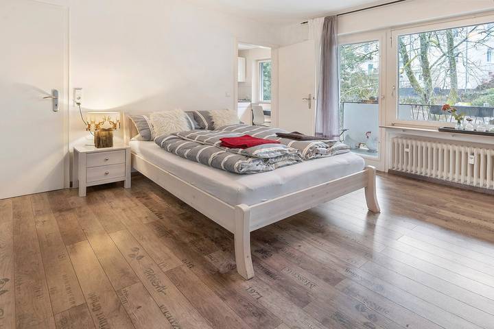 Geheel appartement, Appartement "City, 38 m²" met balkon en wifi in Baden-Baden, Noordelijk Zwarte Woud