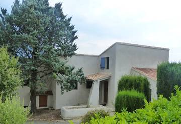 Gîte pour 11 personnes, avec piscine et terrasse, animaux acceptés à Mollans-sur-Ouvèze