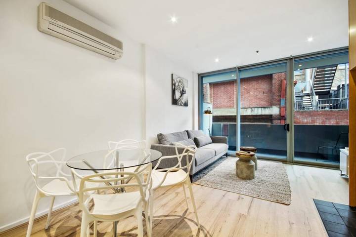 Holiday apartment for 6 people, with balcony in Adelaide