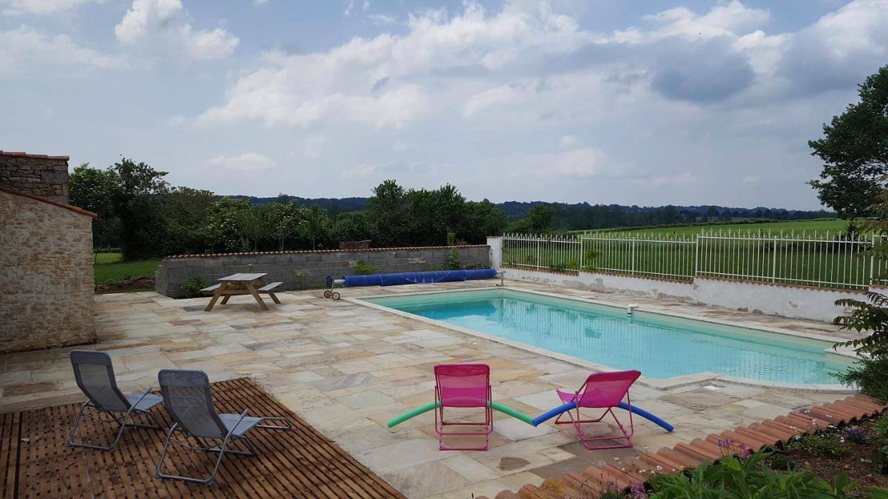 Holiday Home in Bazoges-en-Pareds, Fontenay-le-Comte