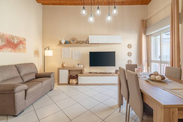 Appartement « Le Tre Pigne » avec balcon, Wi-Fi et climatisation in Floridia, Province de Syracuse