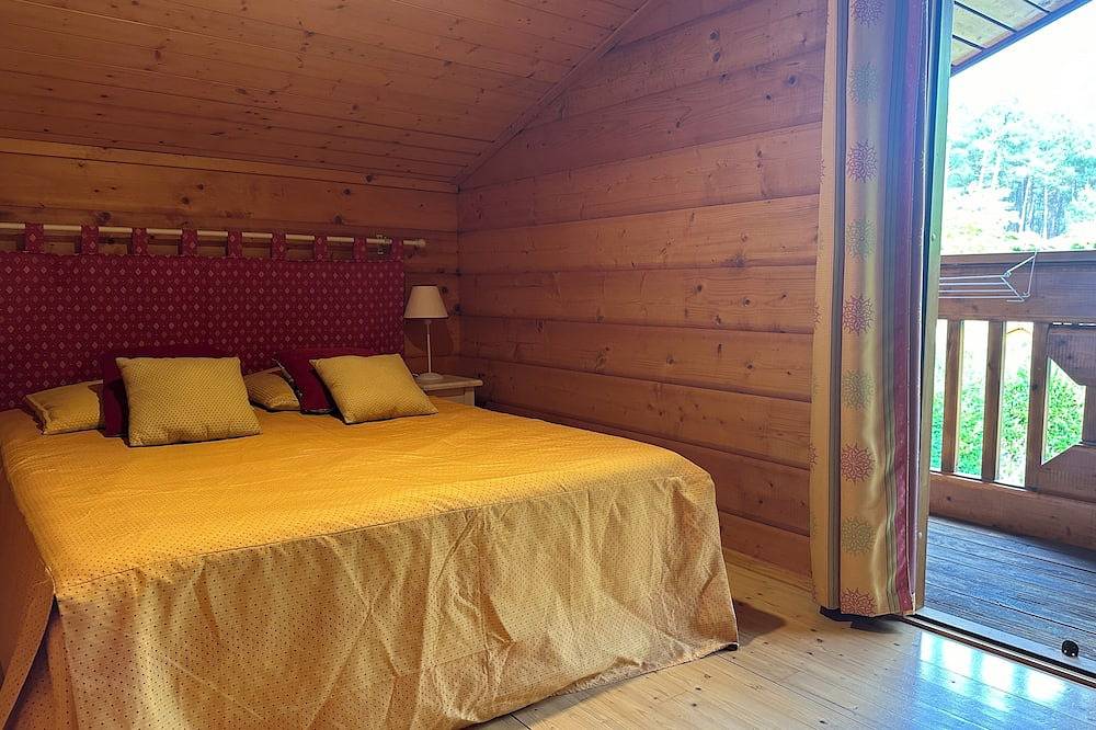 Cottage Proche De Mimizan Et Contis  Balneo/Piscine Dans Village De Vacances in Bias, Côte d’Argent