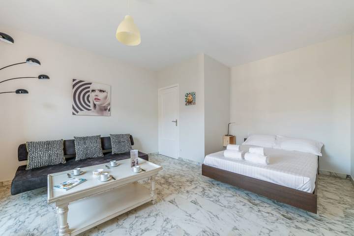 Studio for 3 people in Lyon